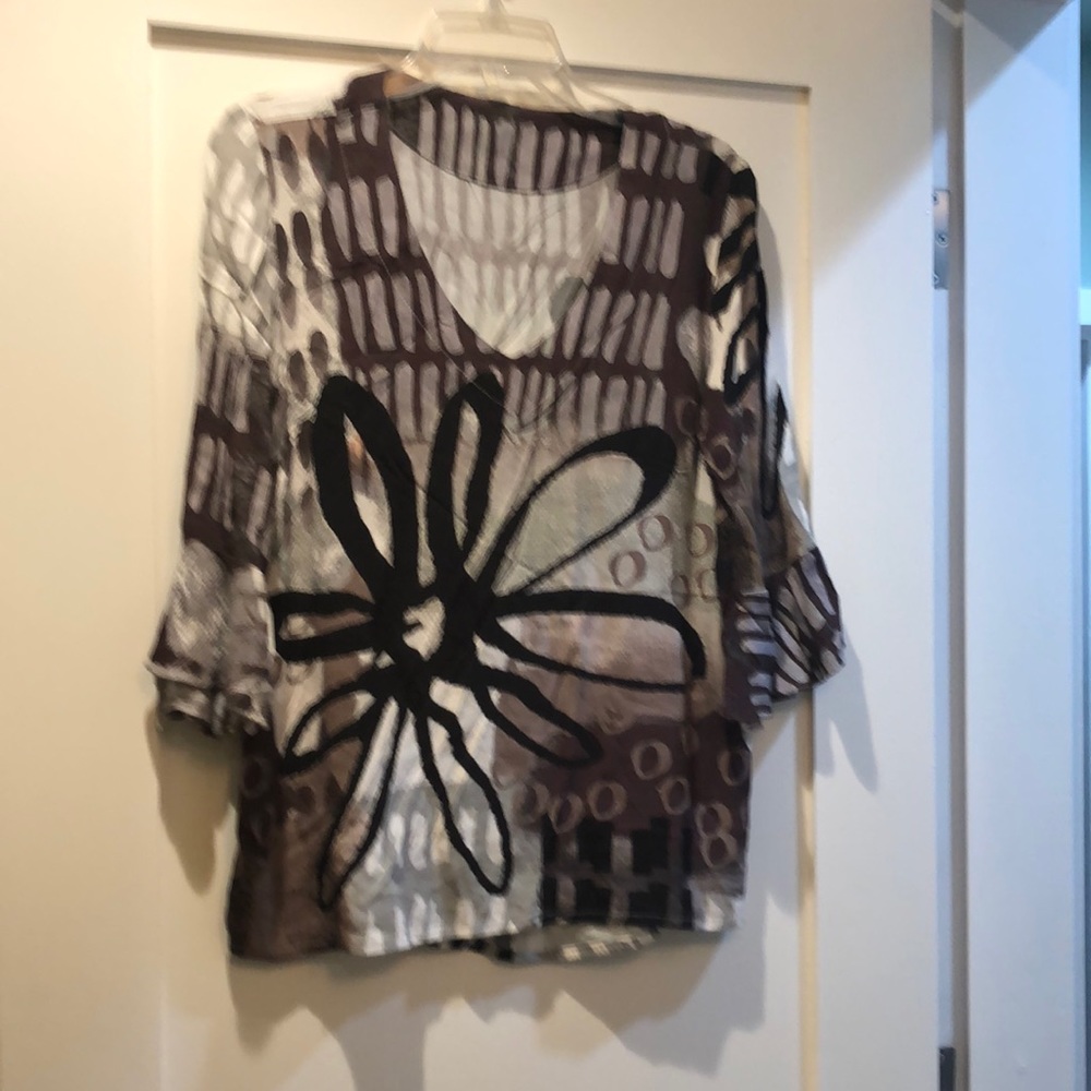 No tags! V-neck,  bell sleeve blouse. Size large by measuring